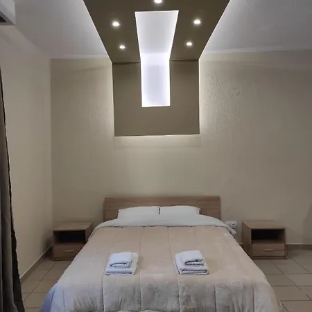Ladadika New 4 Apartment *
