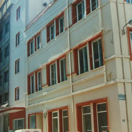 Ladadika New 4